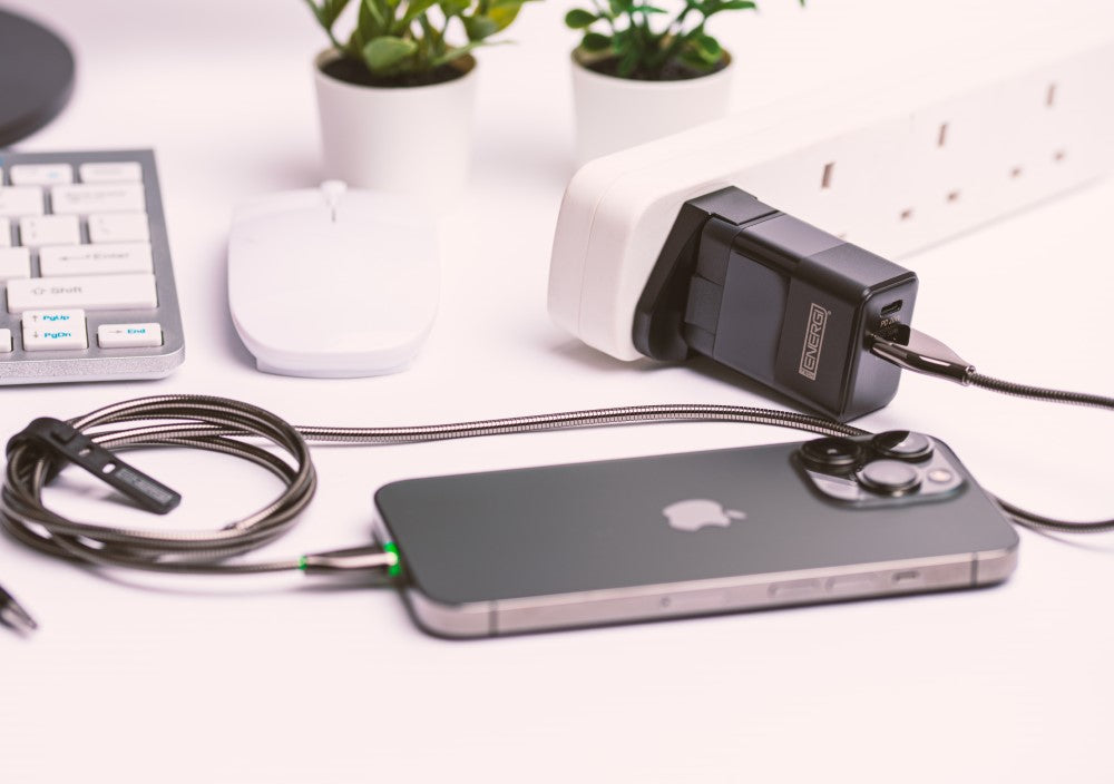 Tech Energi® 38W QC/PD Dual USB/USB-C UK/US Mains Charger